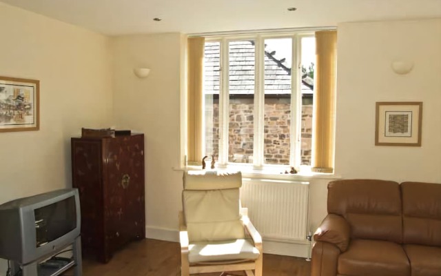 3 Coach House Mews