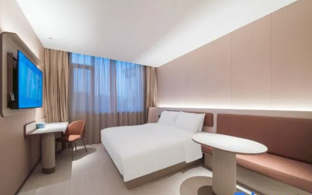 HanTing Hotel (Liaozhong District Government)