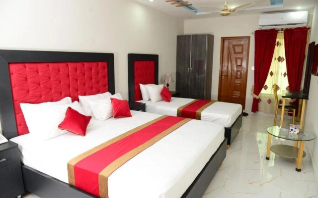 Hotel Deluxe Johar Town Lahore