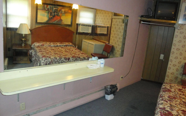 Jade Inn Motel