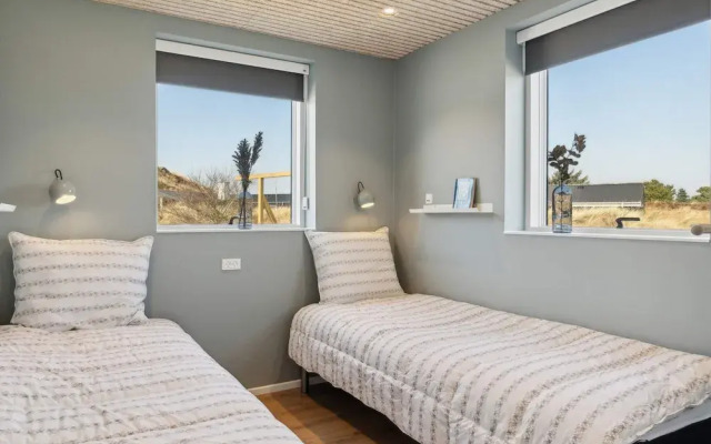 5 Star Holiday Home in Henne Beach