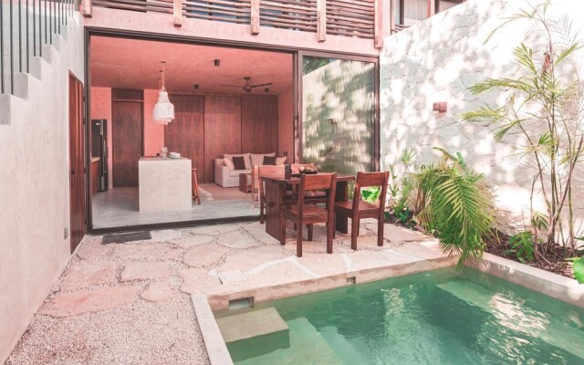 Luxury Villa in Tulum -6 Bedrooms -multiple Pools