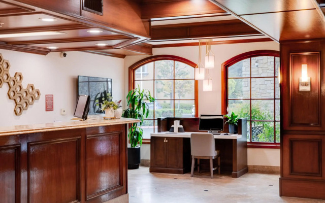 Ayres Suites Mission Viejo – Lake Forest