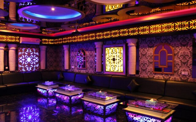 M One Hotel
