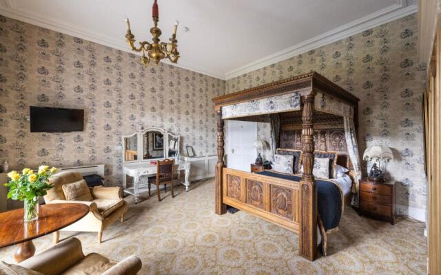 Belleek Castle