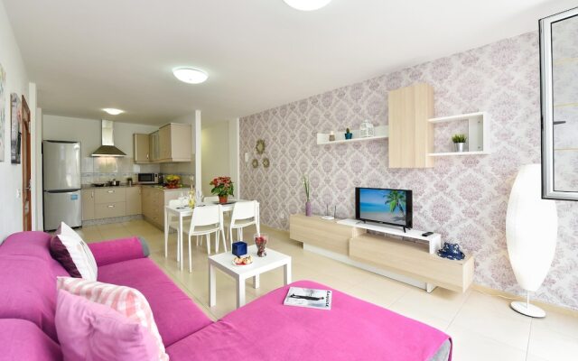 Modern and New Apartment in Arinaga Playa 1B
