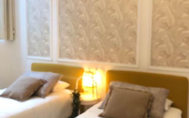 Alterhome Apartamento Plaza de Santa Ana