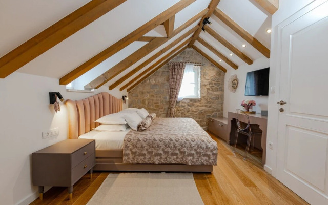 Villa Bante - Luxury Stone House