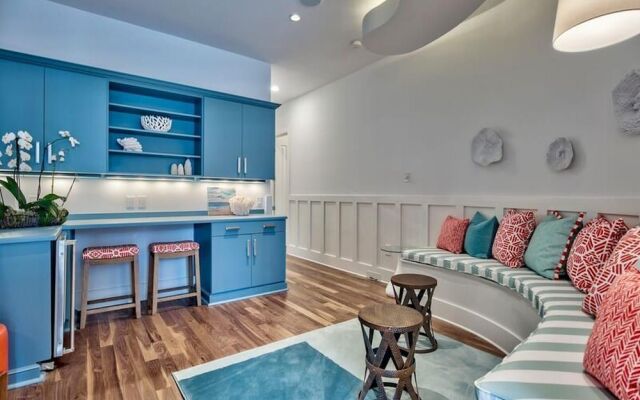 Beaches Be Sippin by Five Star Properties