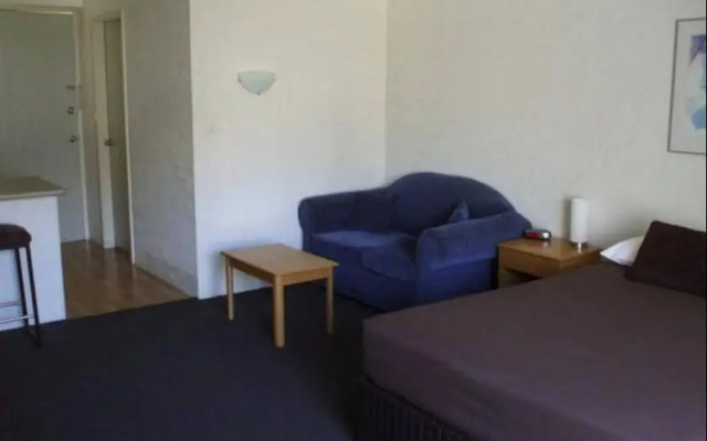 Summer East Serviced Apartments