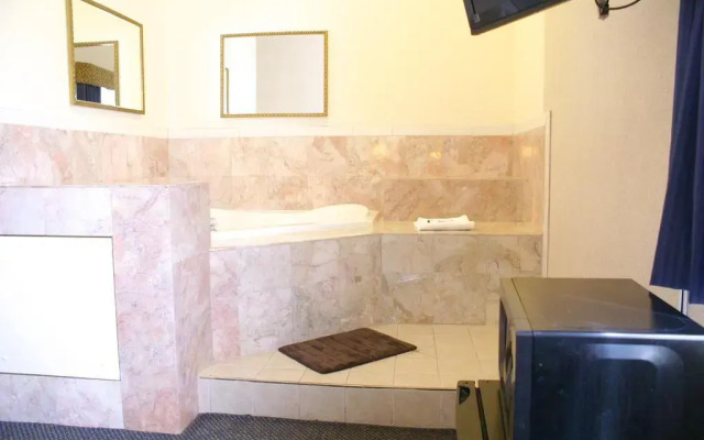 Raritan Hotel