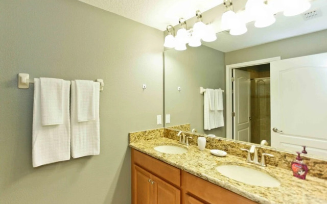 Majesty Palm Townhome 8958