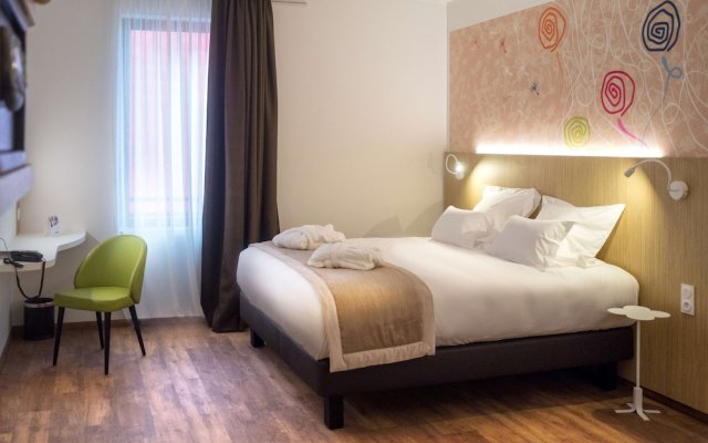 Kyriad Prestige Amiens Poulainville - Hotel and Spa