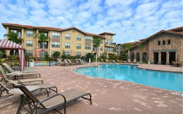 Bella Piazza 904 - 535