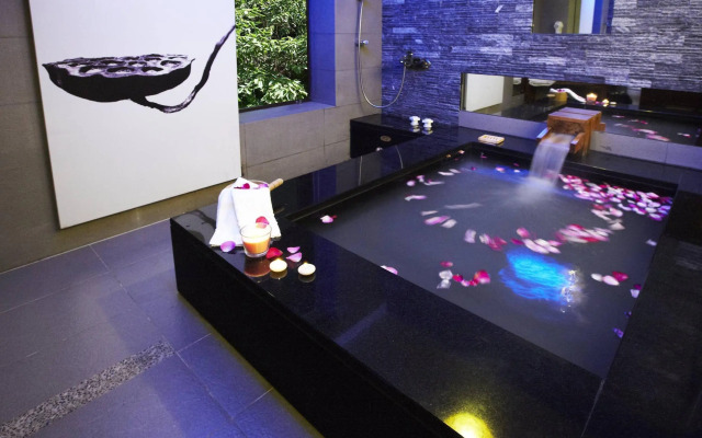 Golden Hotspring Hotel