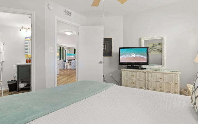 Seaside Beach & Racquet Club 5214