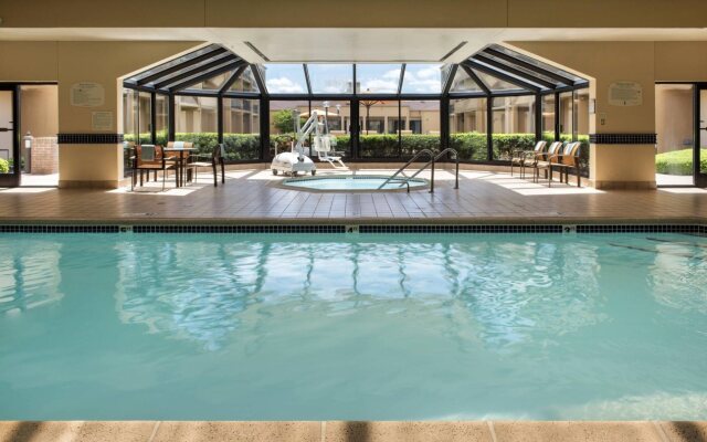 Courtyard Chicago Waukegan Gurnee