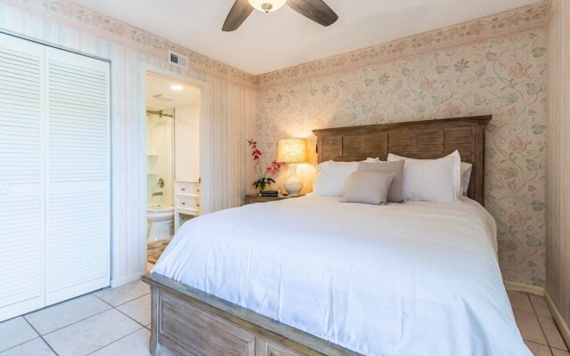 Siesta Breakers Penthouse on the Beach