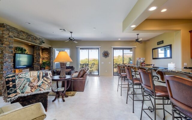 Agave 2 Bedroom Townhouse by RedAwning