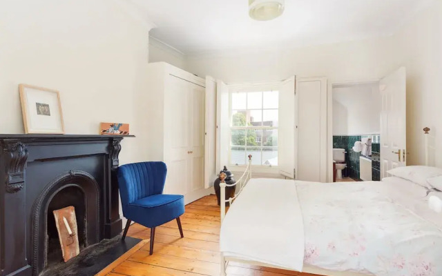 James Joyce Suite - hiphipstay