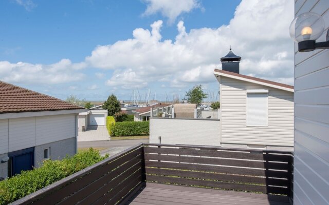 Detached Villa With Fireplace, Beach Within Walking Distance