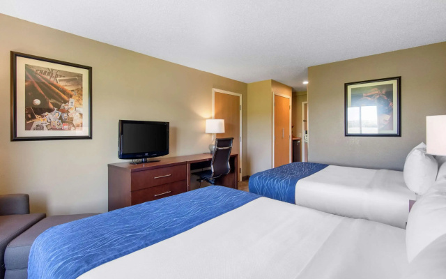 Comfort Inn & Suites Milford / Cooperstown