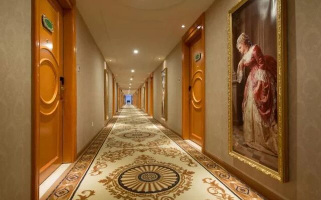 Vienna Hotel Foshan Xiqiao Mountain
