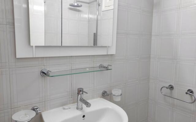 "comfort Shell Near the Beach"