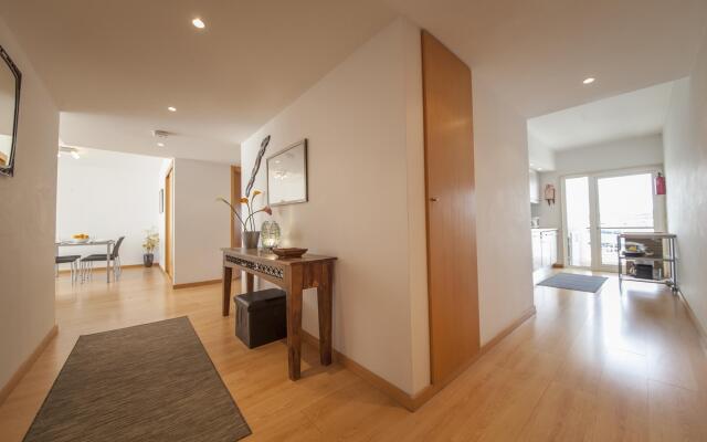 B40 - Marina View Apartment