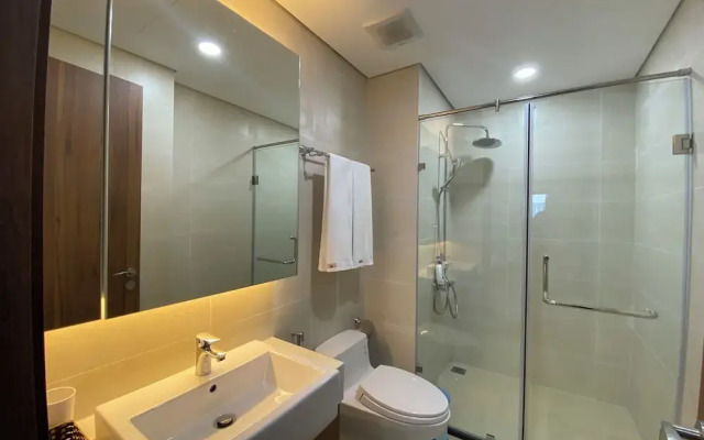 Asahi Luxstay - Golden Park  Apartments