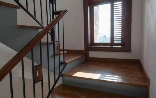 Shalom Home stay