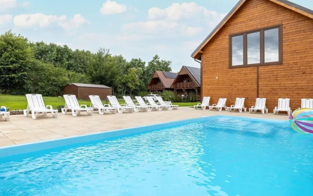 Holiday Homes With Pool, Rewal