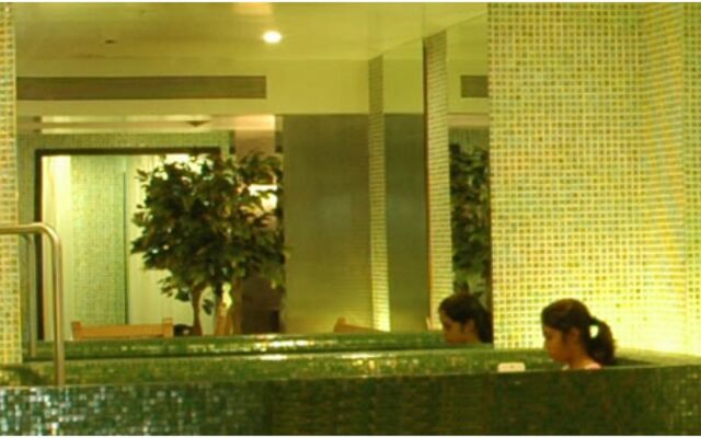The Imperial Palace Hotel