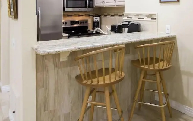 Summit #245 1 Br Condo