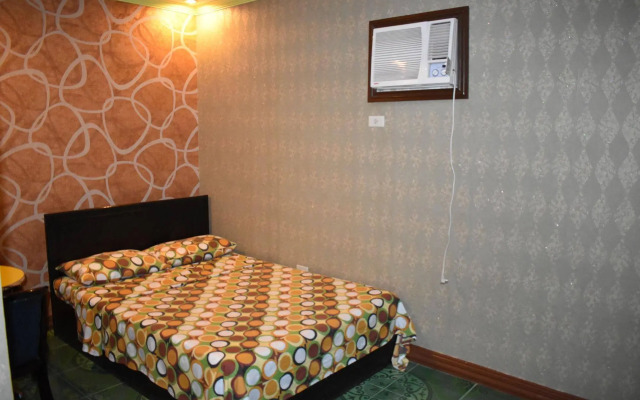 OYO 701 R-kings (former Tomobe Hotel And Restaurant)