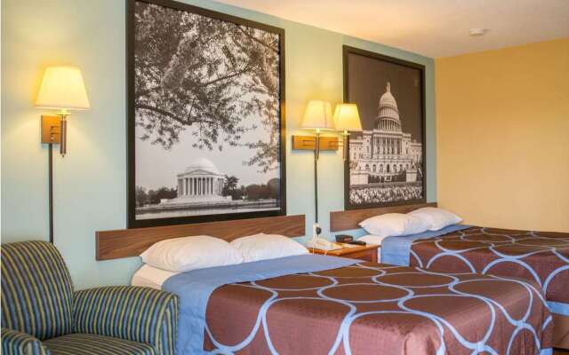 Super 8 by Wyndham Alexandria/Washington D.C. Area