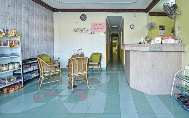 OYO 90736 Lh Resak Motel