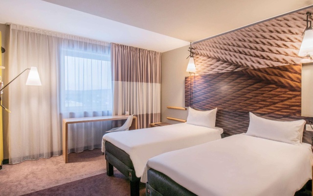 Standard Twin room (twin beds)