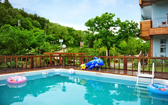 Gapyong Arno Kids Spa Pension