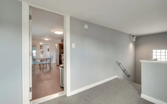 Dog-friendly Blue Island Apt w/ Backyard!