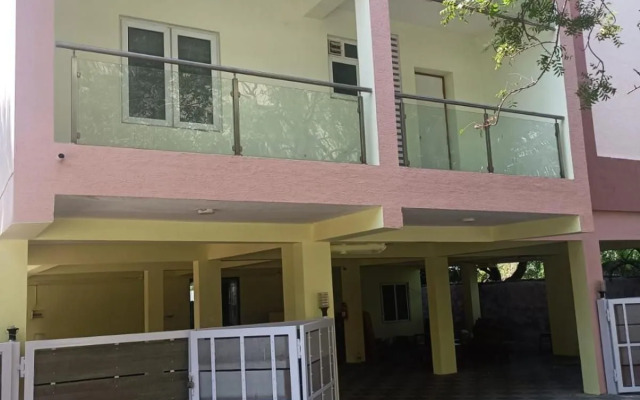 The Posh Residency, Ecr