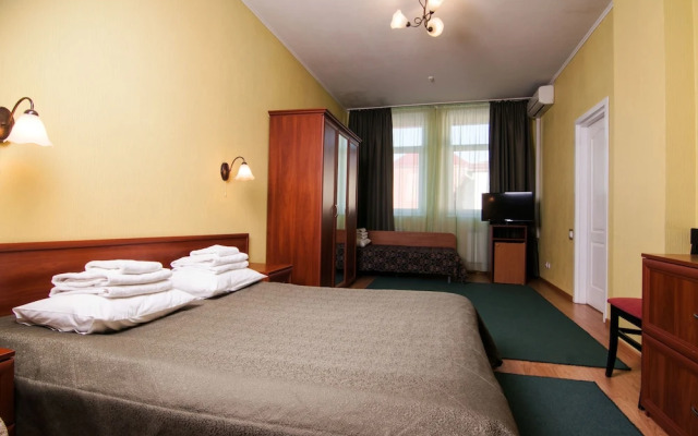 Mini hotel on Geroiv Energetykiv,18