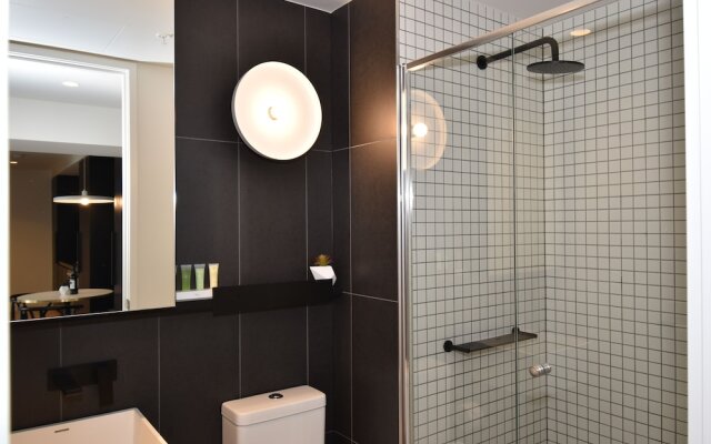 Melbourne Empire Apartments