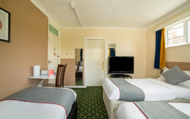 Devine Beach Hotel, Westcliff Southend-On-Sea