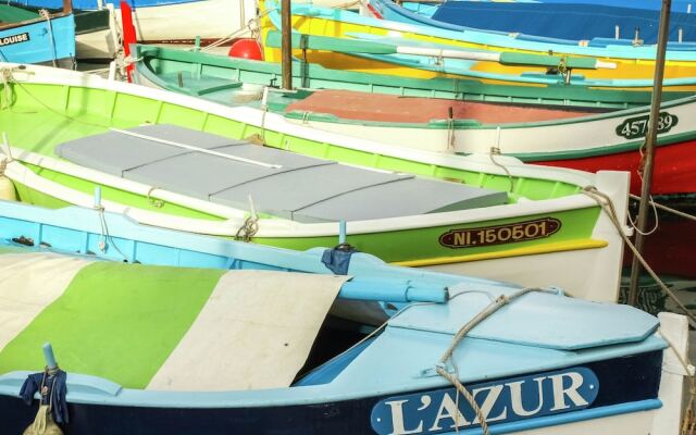 Pretty Holiday Home in Berre-les-alpes With Garden