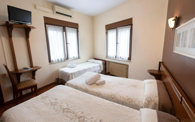 Hotel Eladia