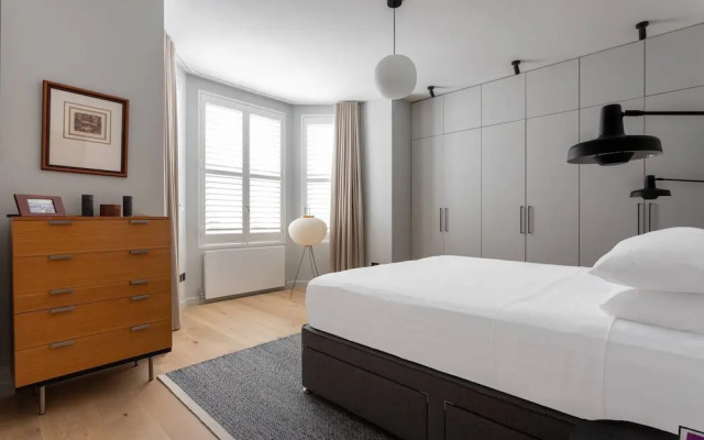 Redcliffe Square XII by Onefinestay