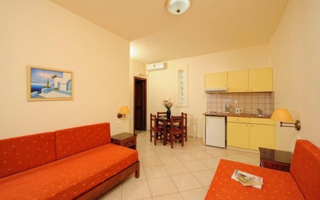 Maria Lambis Apartments
