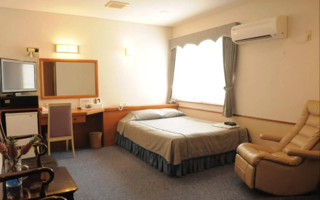 Crown Hotel Okinawa