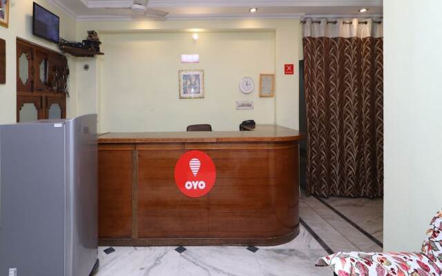 OYO 6073 Hotel K M B